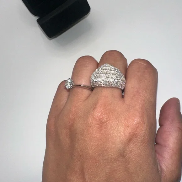 4ct Moissanite Heart Ring - Picture 11 of 16